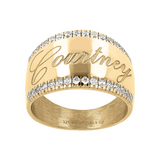 Anello a Banda Larga con Nome Inciso e Brillantini