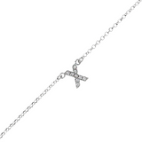 Braccialetto catena fine in argento bianco con iniziale zirconata