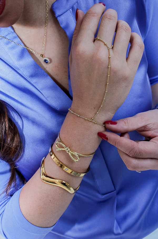 Bow Bangle Bracelet – Adjustable