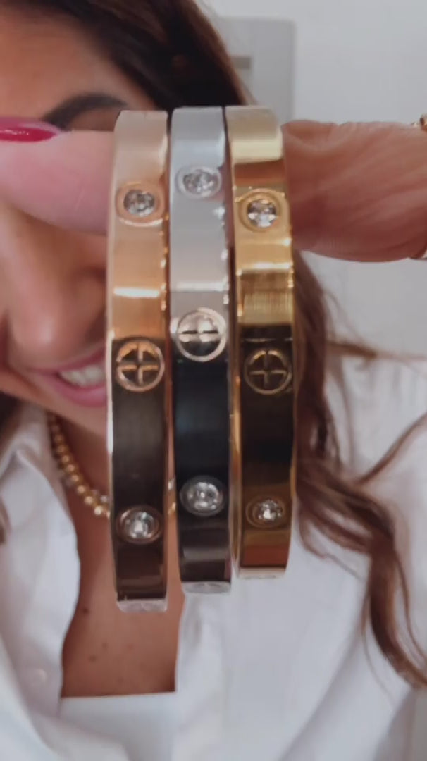 Bracciale Rigido con Zirconi – Oro Giallo, Oro Rosa o Oro Bianco - video - L DI LINDA