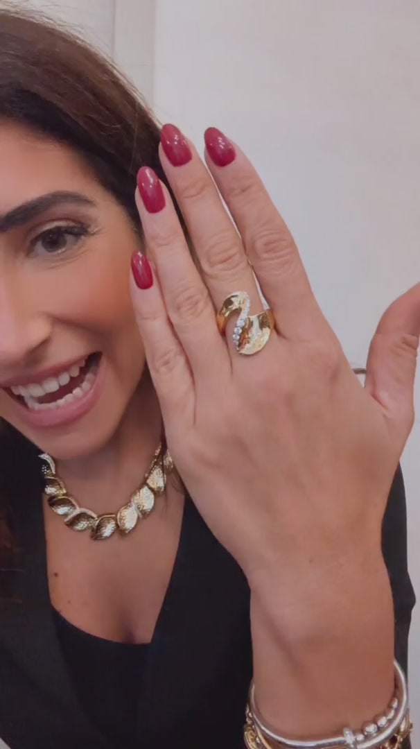 Anello con foglia a zig zag - video - L DI LINDA